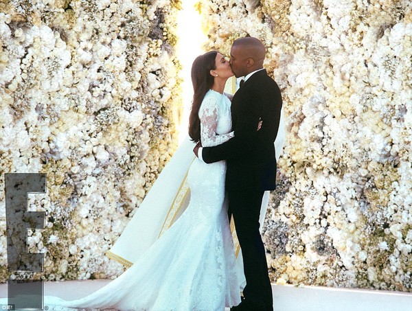 Ngất ngây ảnh đám cưới tuyệt đẹp của Kim Kardashian